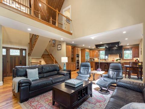 38 Drovers Ln, Fairview, NC 28730 photo 5