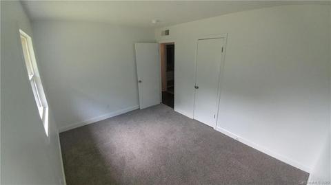 201 Queensgate Rd, Clover, SC 29710 photo 7