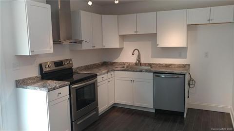 201 Queensgate Rd, Clover, SC 29710 photo 2