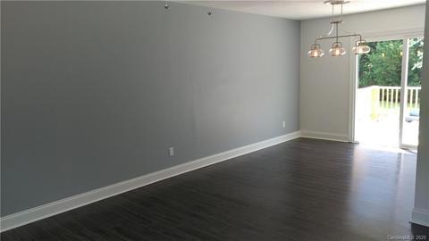 201 Queensgate Rd, Clover, SC 29710 photo 5