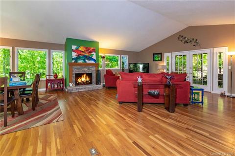 71 Elseetos Dr, Brevard, NC 28712 photo 13