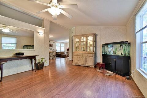 6 Jacoby Ln, Fairview, NC 28730 photo 4