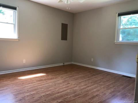 804 E Chestnut St, Stanley, NC 28164 photo 13
