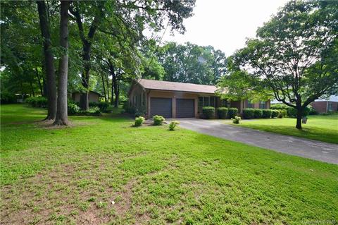 402 Pinecroft Ln, Spencer, NC 28159 photo 2