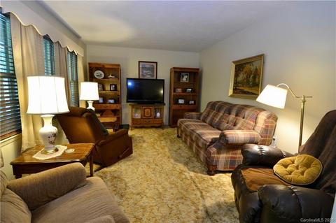 402 Pinecroft Ln, Spencer, NC 28159 photo 6