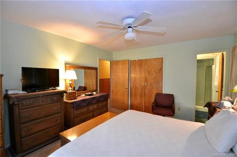 402 Pinecroft Ln, Spencer, NC 28159 photo 9