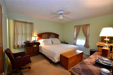 402 Pinecroft Ln, Spencer, NC 28159 photo 10