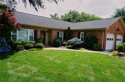 1106 Daffodil Ct, Conover, NC 28613 photo 10