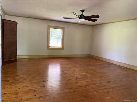 809 3rd Ave NW, Hickory, NC 28601 photo 6