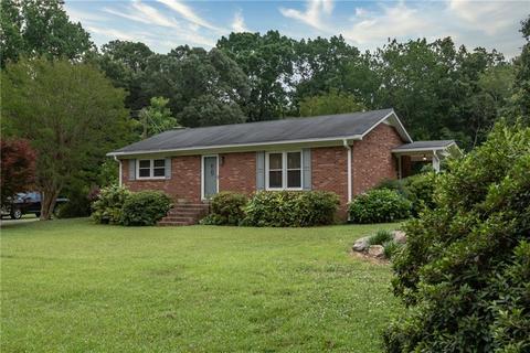 414 E Chestnut St, Stanley, NC 28164 photo 4
