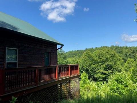 696 Blue Rock Rd, Purlear, NC 28665 photo 2