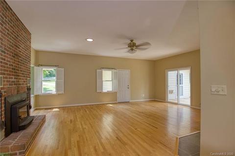 76 Meadowlark Dr, Tryon, NC 28782 photo 9