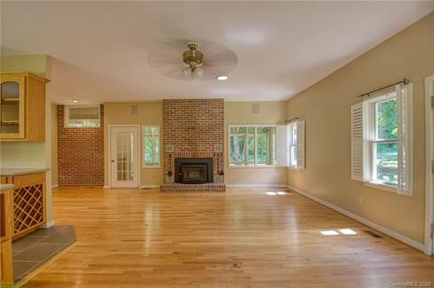 76 Meadowlark Dr, Tryon, NC 28782 photo 10