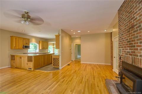 76 Meadowlark Dr, Tryon, NC 28782 photo 17