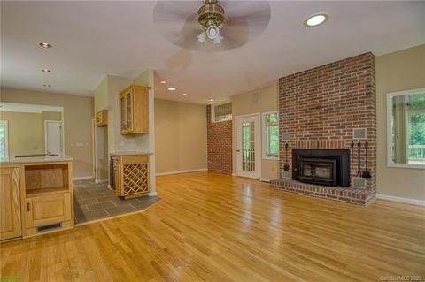 76 Meadowlark Dr, Tryon, NC 28782 photo 6