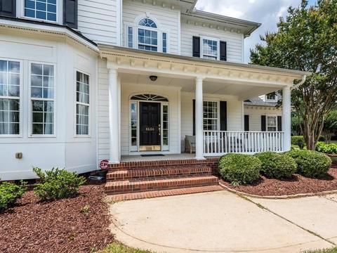 8608 Dansington Ct, Waxhaw, NC 28173 photo 2