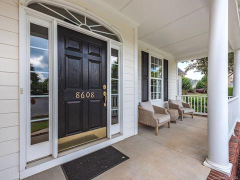 8608 Dansington Ct, Waxhaw, NC 28173 photo 3