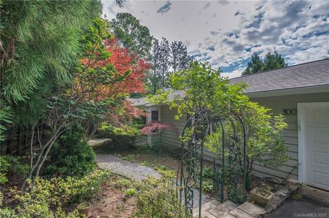 300 Doubleday Rd, Tryon, NC 28782 photo 2
