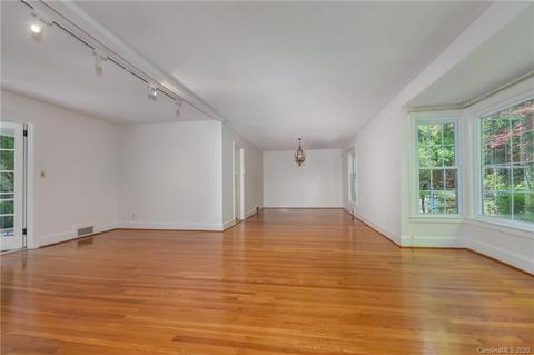 300 Doubleday Rd, Tryon, NC 28782 photo 8