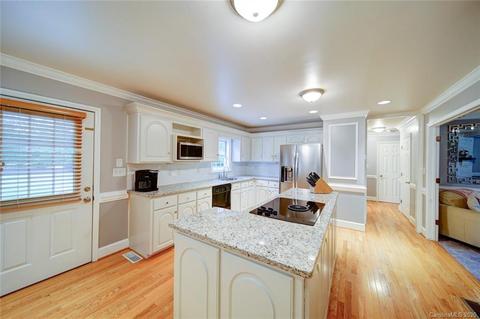 2009 Walnut Ln, Monroe, NC 28112 photo 3