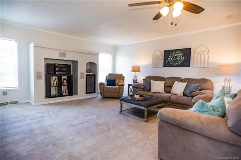 132 Tranquility Ln, Harmony, NC 28634 photo 5