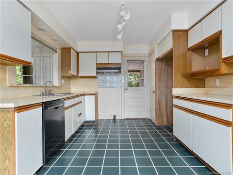 434 Hogback Mountain Rd, Tryon, NC 28782 photo 11