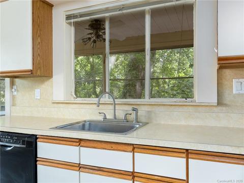 434 Hogback Mountain Rd, Tryon, NC 28782 photo 13