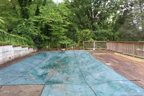 37 Iron Mountain Dr, Sylva, NC 28779 photo 4