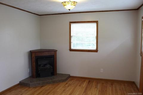 37 Iron Mountain Dr, Sylva, NC 28779 photo 14