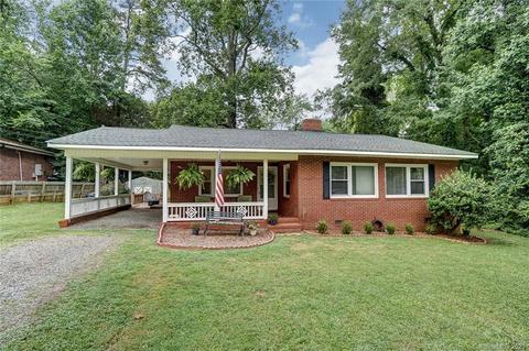 21308 Davidson St, Cornelius, NC 28031 photo 1