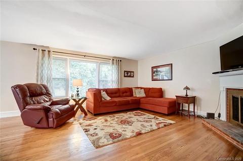 21308 Davidson St, Cornelius, NC 28031 photo 9