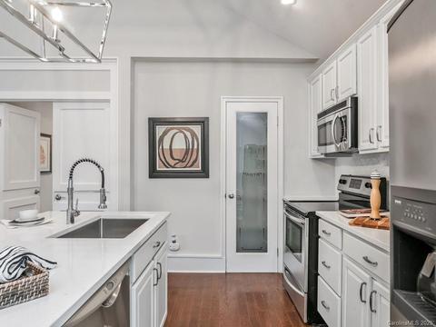 1014 Leigh Ave, Charlotte, NC 28205 photo 13