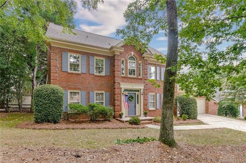 515 Laurel Fork Dr, Matthews, NC 28105 photo 2