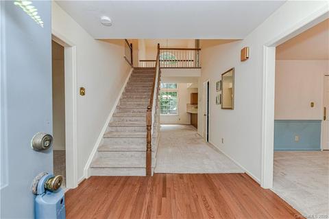 515 Laurel Fork Dr, Matthews, NC 28105 photo 3