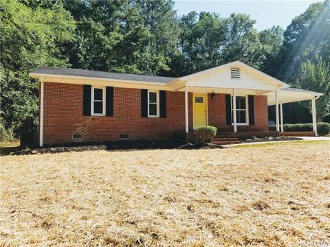 2260 Watts Dr, Lancaster, SC 29720 photo 1