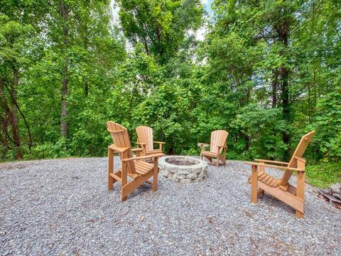 657 Split Pine Cv, Clyde, NC 28721 photo 13