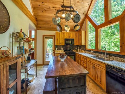 657 Split Pine Cv, Clyde, NC 28721 photo 24