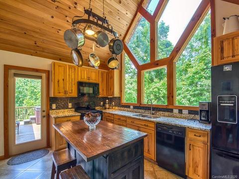 657 Split Pine Cv, Clyde, NC 28721 photo 23