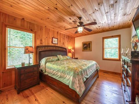 657 Split Pine Cv, Clyde, NC 28721 photo 27