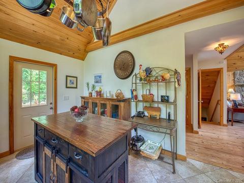 657 Split Pine Cv, Clyde, NC 28721 photo 26