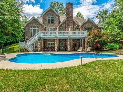 155 Logan Crossing Dr, Davidson, NC 28036 photo 2