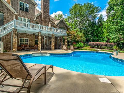 155 Logan Crossing Dr, Davidson, NC 28036 photo 3