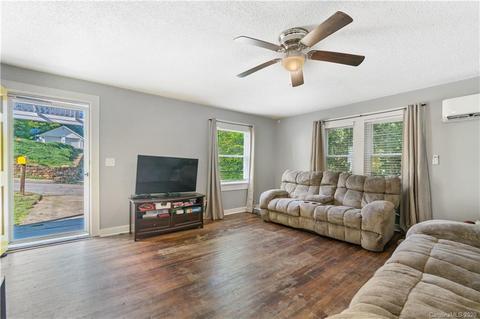 13 Second St, Canton, NC 28716 photo 3