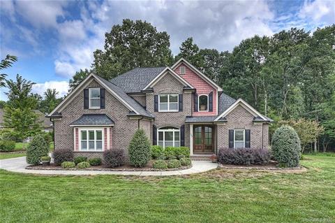 740 Arrow Point Ln, Davidson, NC 28036 photo 1