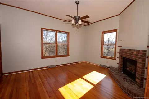 1431 Webster Rd, Sylva, NC 28779 photo 8
