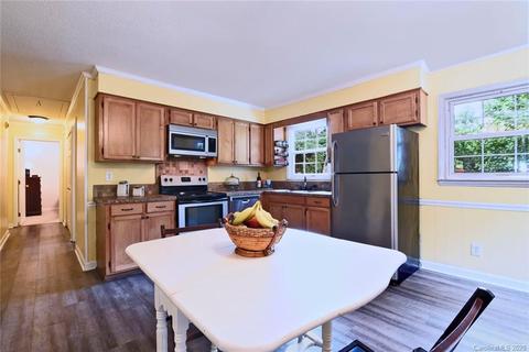 226 Poplar St, Stanley, NC 28164 photo 5