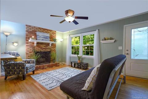 226 Poplar St, Stanley, NC 28164 photo 4