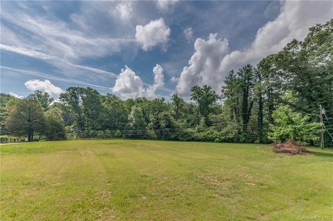 60 Pampas Ln, Tryon, NC 28782 photo 5