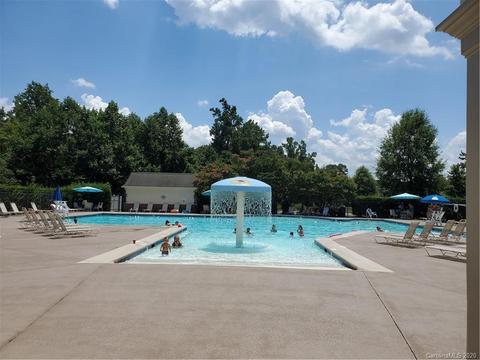 18605 Ruffner Dr #1A, Cornelius, NC 28031 photo 3