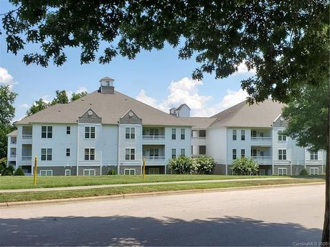 18605 Ruffner Dr #1A, Cornelius, NC 28031 photo 1